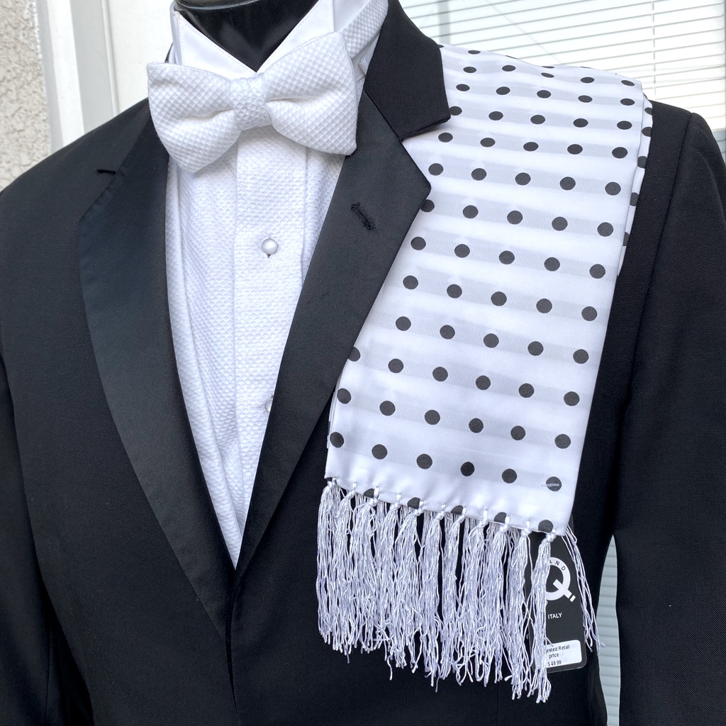 250 Nwt Brand Q Fancy Scarf